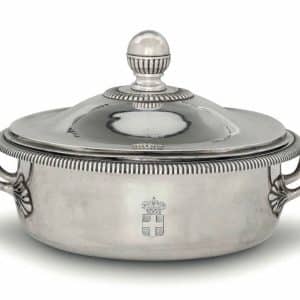 Paiola in argento fuso, sbalzato e cesellato