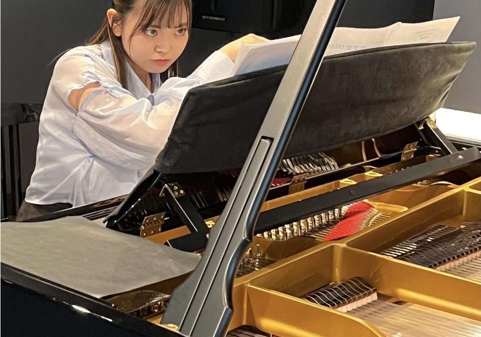 YURA OKAWA PER SCENE DAL VIVO |Loredana Carena 1|