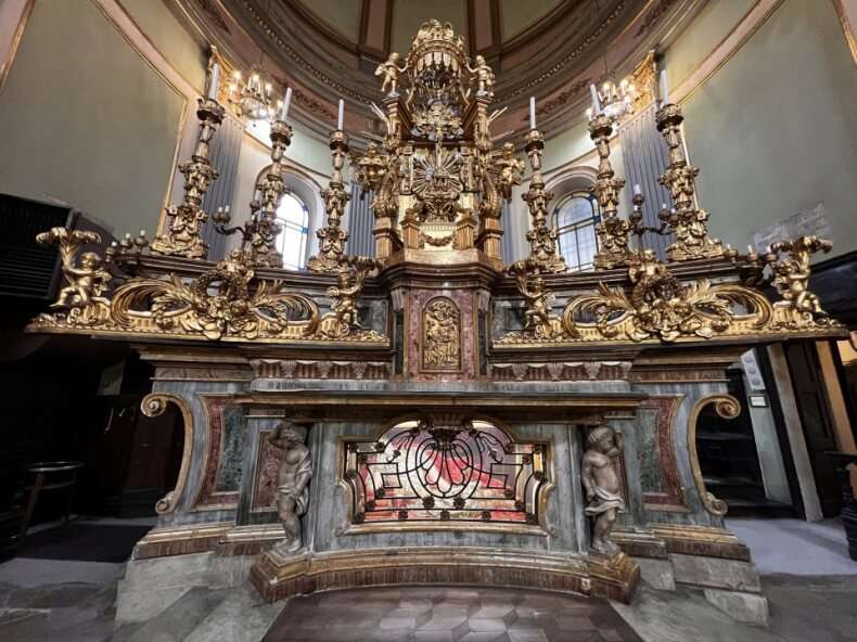 Torino, Chiesa dello Spirito Santo, altare maggiore, (foto ufficio stampa)