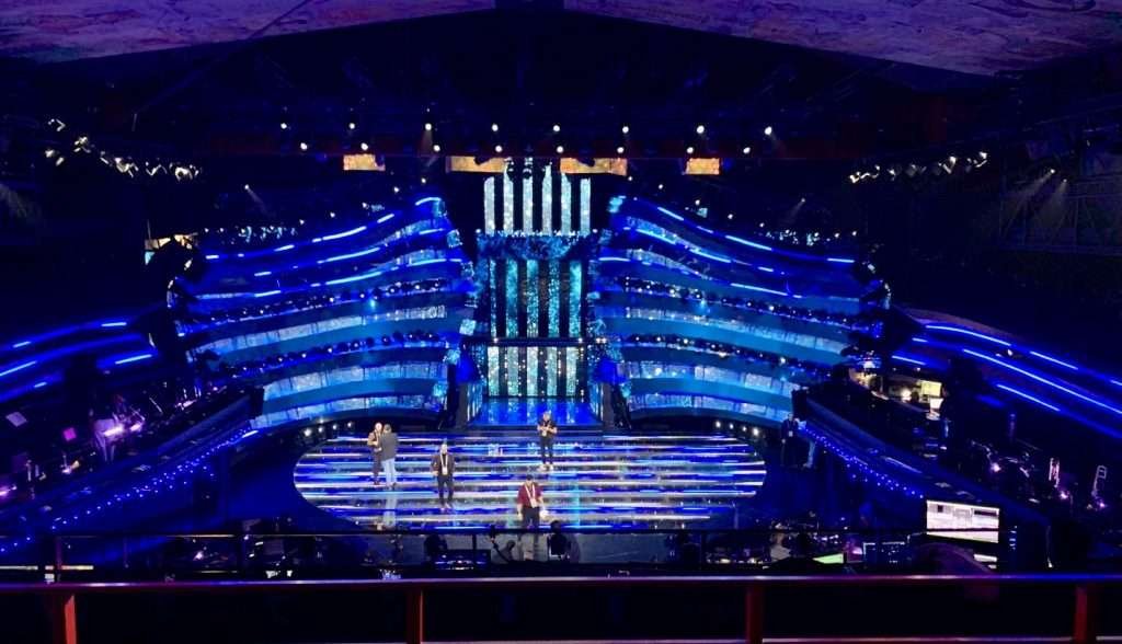 Luci sul palco del Teatro Ariston_Sanremo 2025 _ ph STS Communication (#loredanacarena, #carena, #culturapiù)